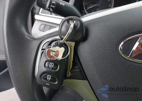 2017 Hyundai Elantra Se from USA, damaged, VIN 5NPD84LF6HH042964